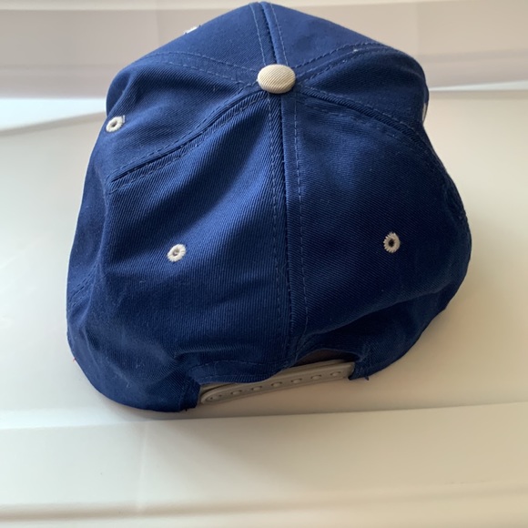 Vintage NE Patriots SnapBack Hat - Picture 4 of 9